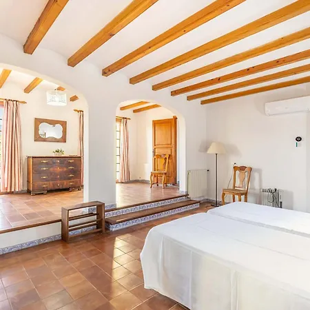 Tomeu Seguinot By Sealand Villa