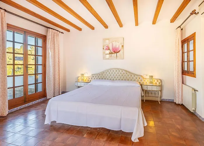 Tomeu Seguinot By Sealand Villa