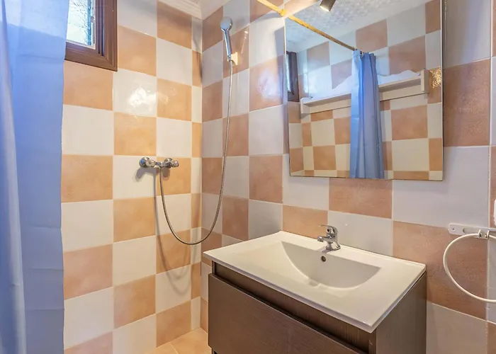 Tomeu Seguinot By Sealand Villa *