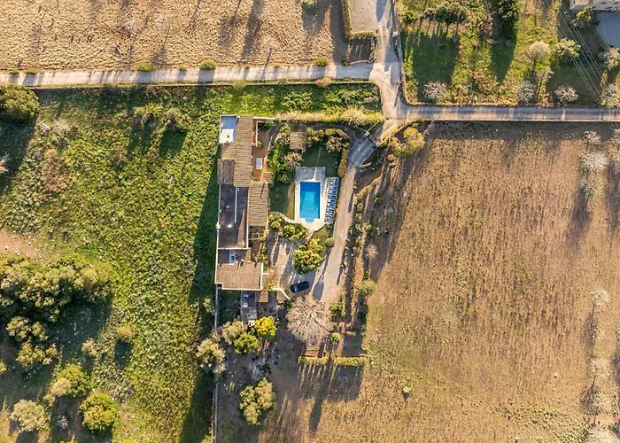 Tomeu Seguinot By Sealand *