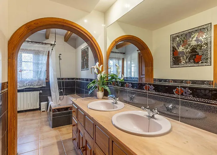 Tomeu Seguinot By Sealand