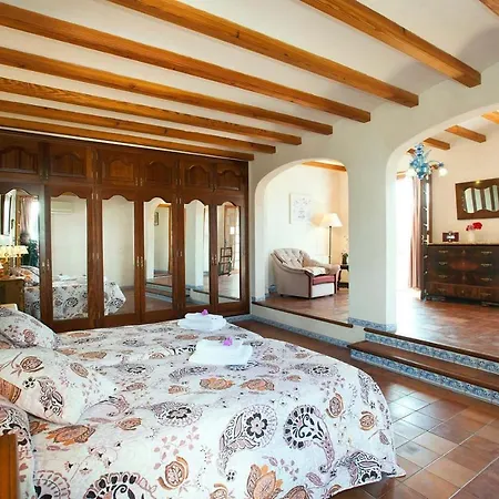 Tomeu Seguinot By Sealand Villa *