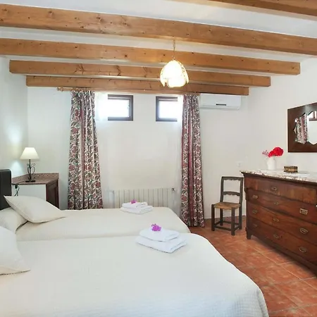 Tomeu Seguinot By Sealand *